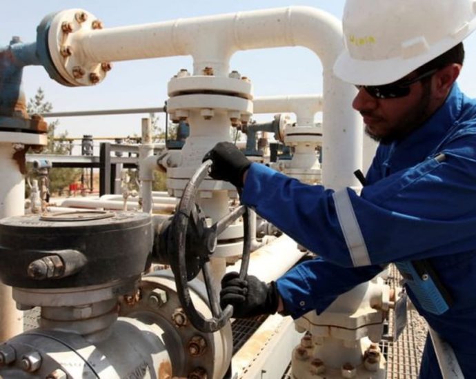 Iraq received requests from Asia for more crude, SOMO head tells INA