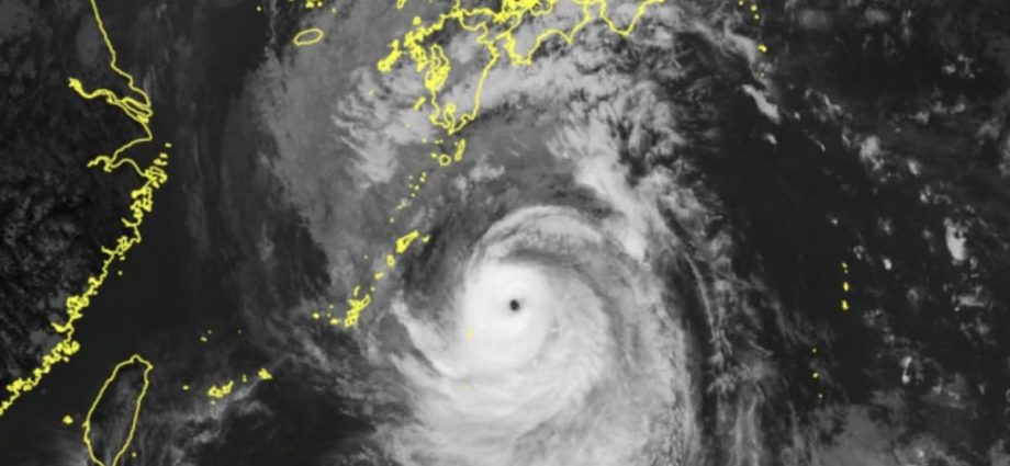 Japan issues special warning as it braces for 'very dangerous' Typhoon Nanmadol