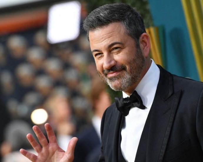 Jimmy Kimmel renews ABC deal, looks forward to ‘quiet quitting’