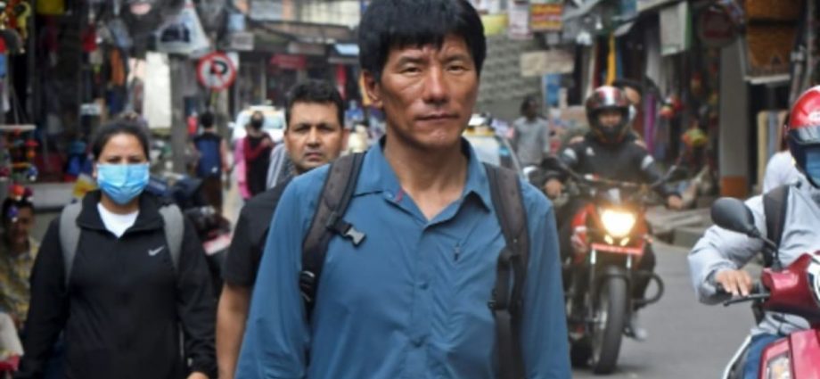 'Just doing my job,' says record-setting Nepali climber