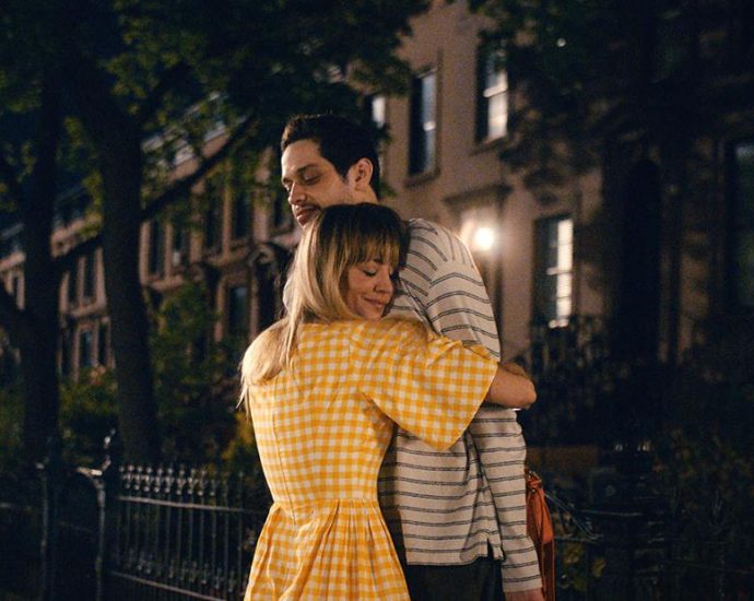 Kaley Cuoco and Pete Davidson ‘Meet Cute’ in a ‘Groundhog Day’-style rom-com