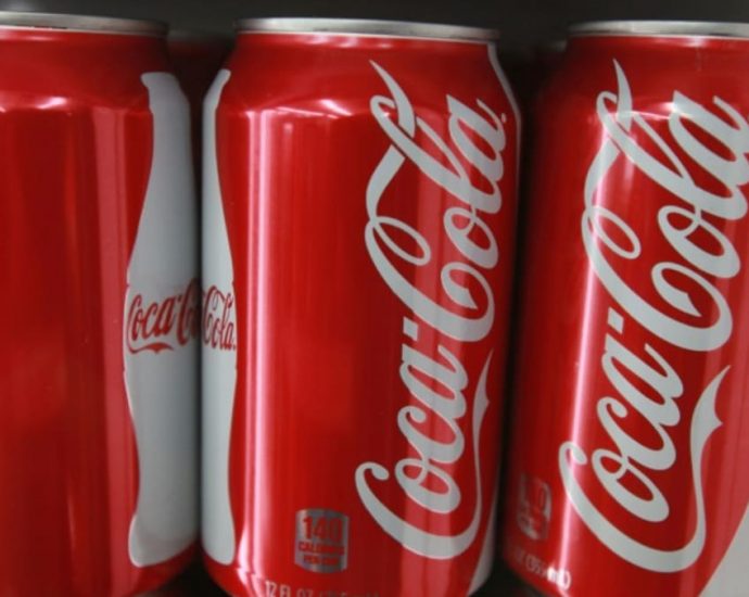 Man jailed 6 weeks for stealing 3 cans of Coca-Cola from minimart