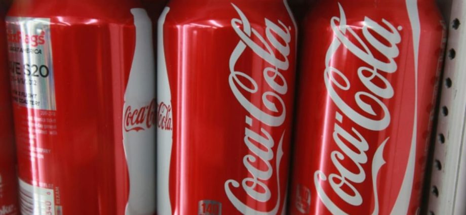 Man jailed 6 weeks for stealing 3 cans of Coca-Cola from minimart