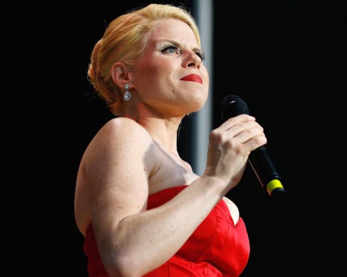 Megan Hilty speaks out on deaths of her family members