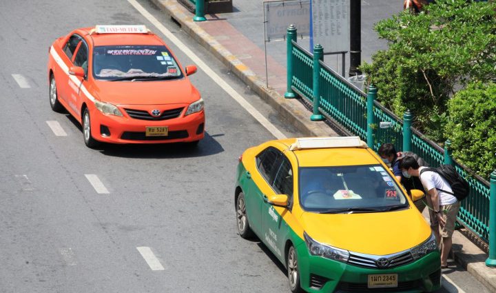 Ministry mulls taxi fare hike