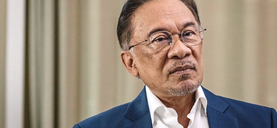 My prison experience was much tougher than Najib's, says Anwar