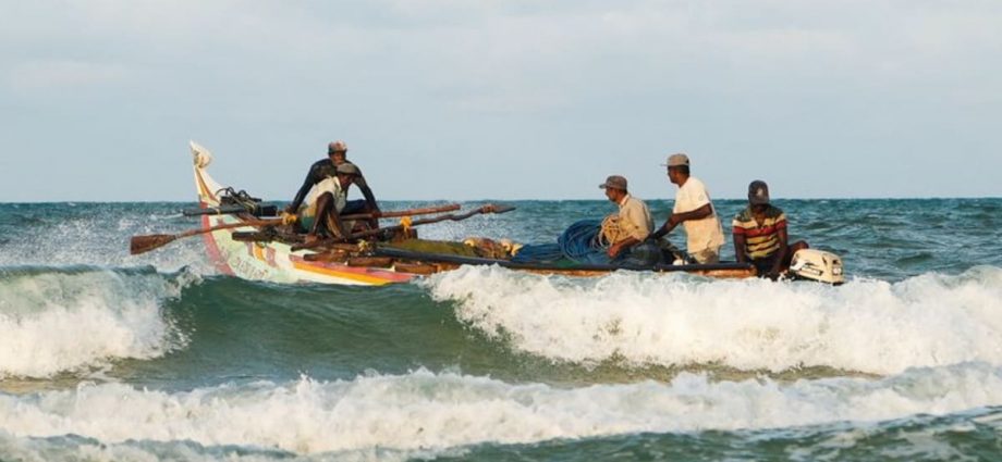 No kerosene, no food, say Sri Lanka’s fishermen