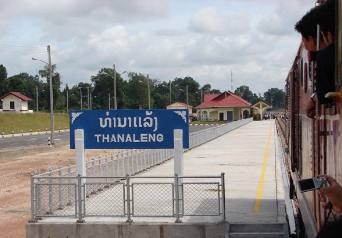 Nong Khai-Laos train running again