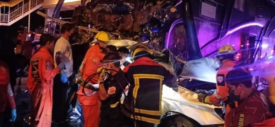 One killed, many injured as bus rear-ends traffic light queue