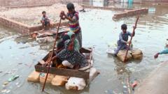 Pakistan floods: Biggest lake subsides amid race to help victims