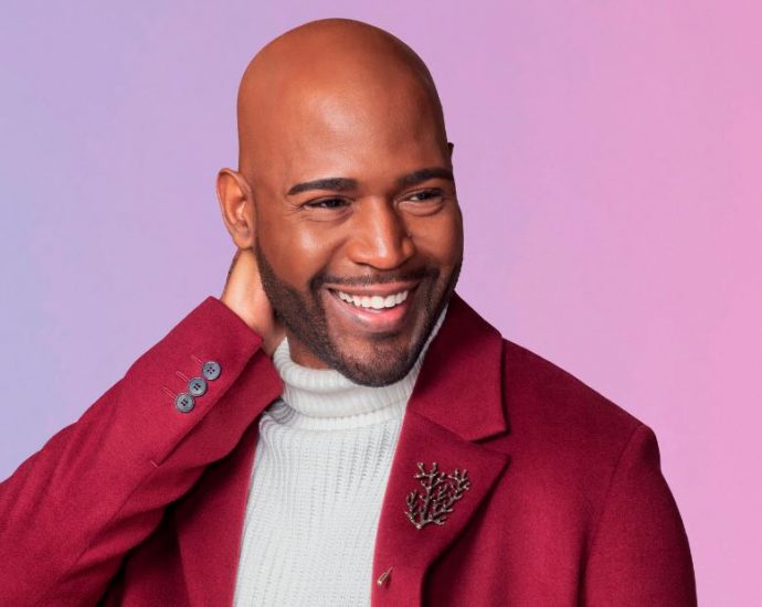 ‘Queer Eye’ star Karamo Brown debuts new talk show