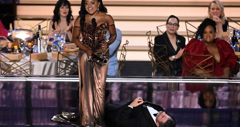 Quinta Brunson had to step over Jimmy Kimmel to accept her Emmy