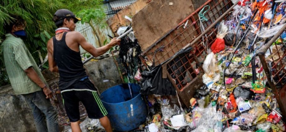 Recycling firm battles Jakarta's plastic waste emergency