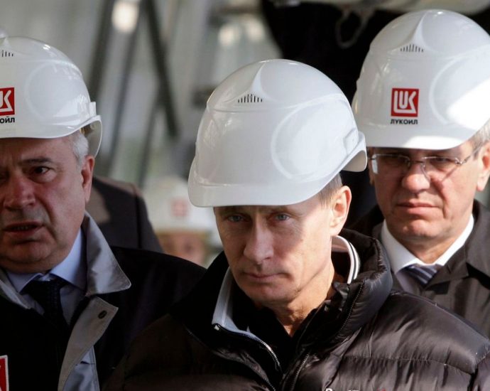 Russia sending oil and gas workers to fight in Ukraine