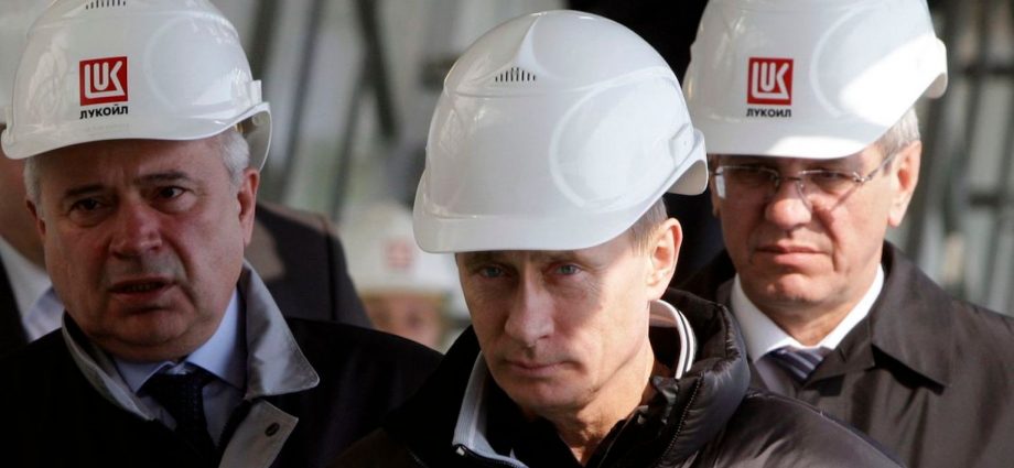 Russia sending oil and gas workers to fight in Ukraine