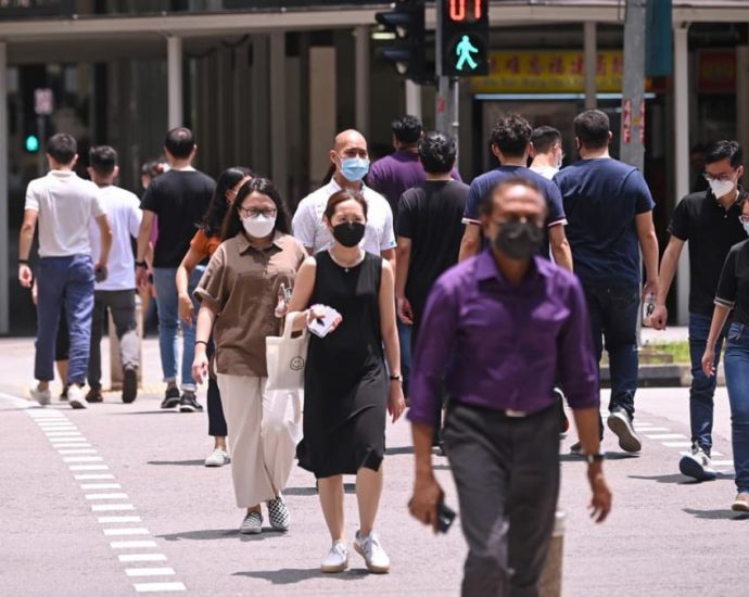 Singapore's population increases 3.4% after two years of decline
