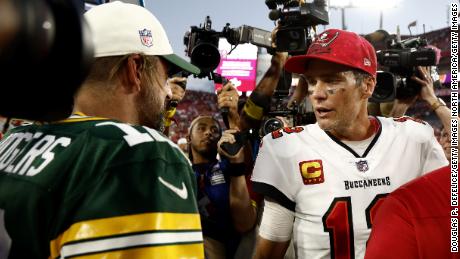 Tampa Bay Buccaneers' offensive woes continue in tight loss to Green Bay Packers