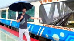 The vloggers capturing life on India's trains