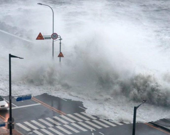 Thousands evacuate as Typhoon Hinnamnor hits South Korea