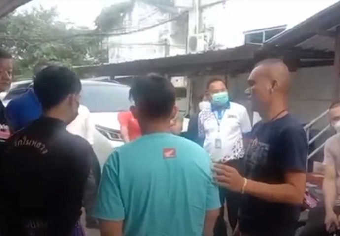 Three students arrested after rivals knifed outside Khon Kaen school