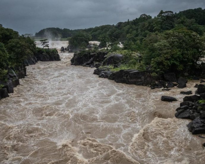 Typhoon Nanmadol snarls air, land traffic in Japan, more rain expected