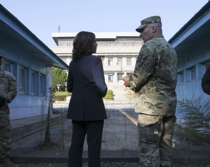 US VP Harris tours DMZ after North Korea missile launches