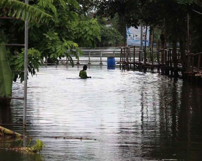 21 provinces still partly flooded, but water receding