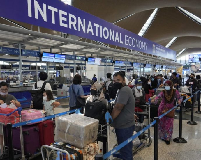 Air travellers to and from Malaysia have to fill in customs forms, says Civil Aviation Authority