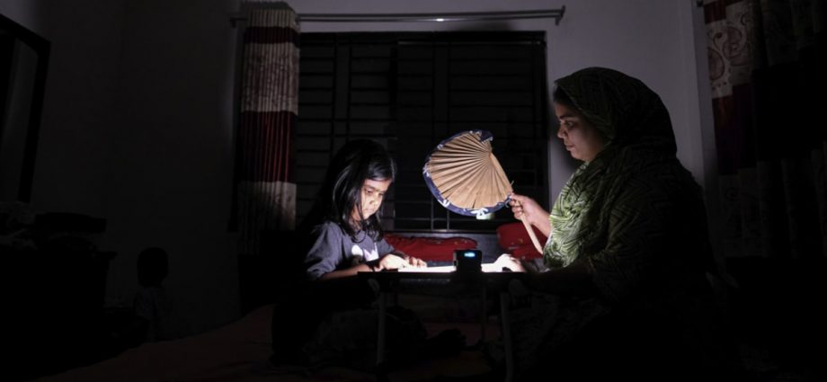 Blackouts hit 130 million Bangladeshis after grid failure