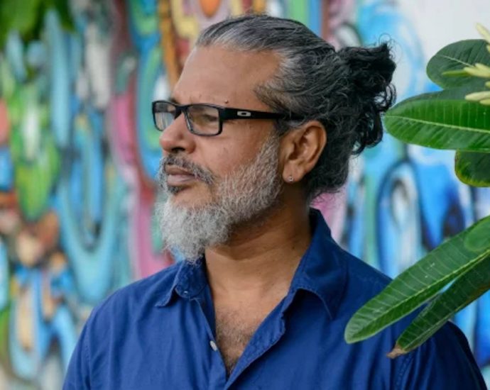 Booker prize goes to Sri Lankan political satire