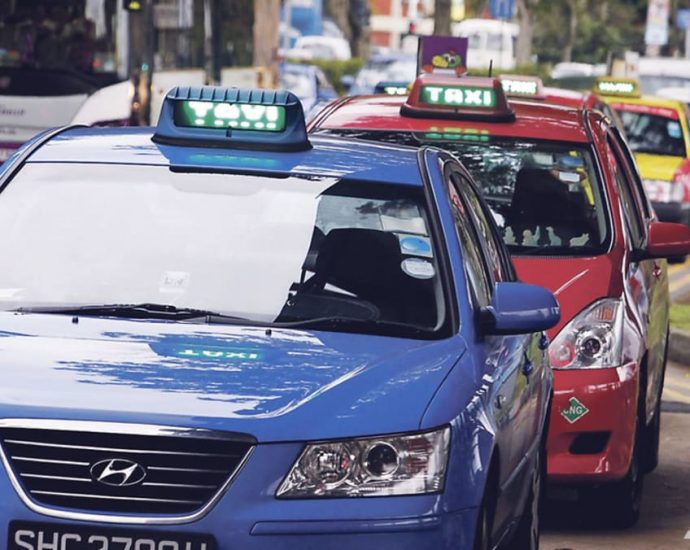 Cabby, 69, arrested for closing car window on traffic policeman’s arm and dragging him along road