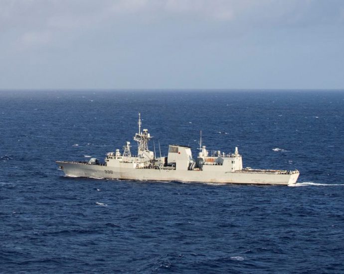 Canadian frigate to dock in Chon Buri