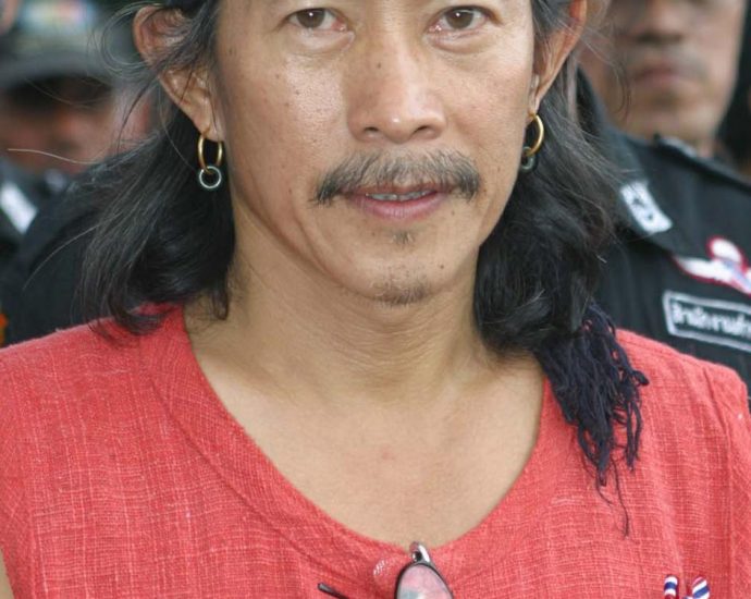 Carabao frontman to hear defamation charge