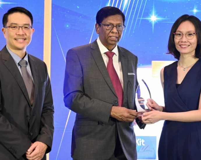 CNA bags 3 financial journalism wins for Mediacorp at SIAS Investors’ Choice Awards 2022