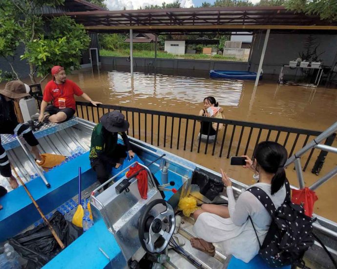 Flood draining from Chiang Mai city hits downstream communities