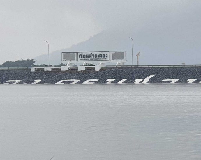 Floods ruin 280,000 rai of crops in 22 districts of Korat