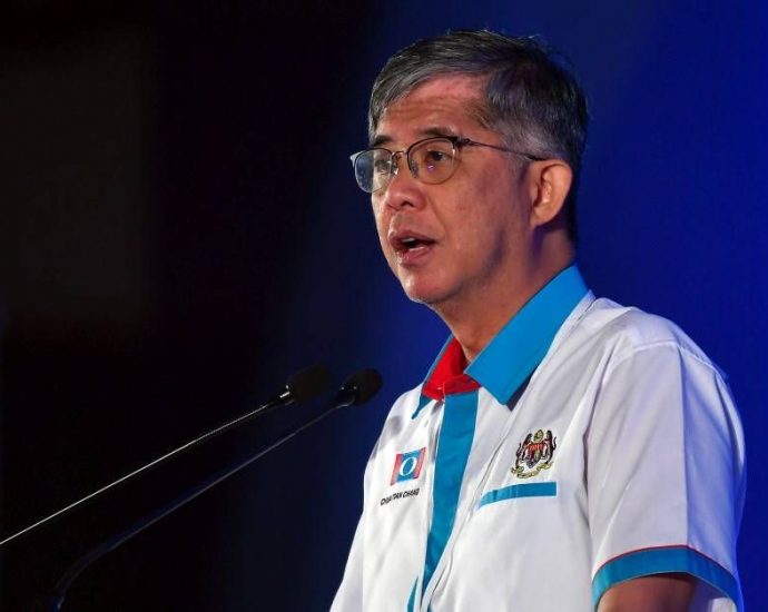 GE15: PKR's dropped incumbents, hopefuls have nothing to do with being 'pro-Azmin Ali'