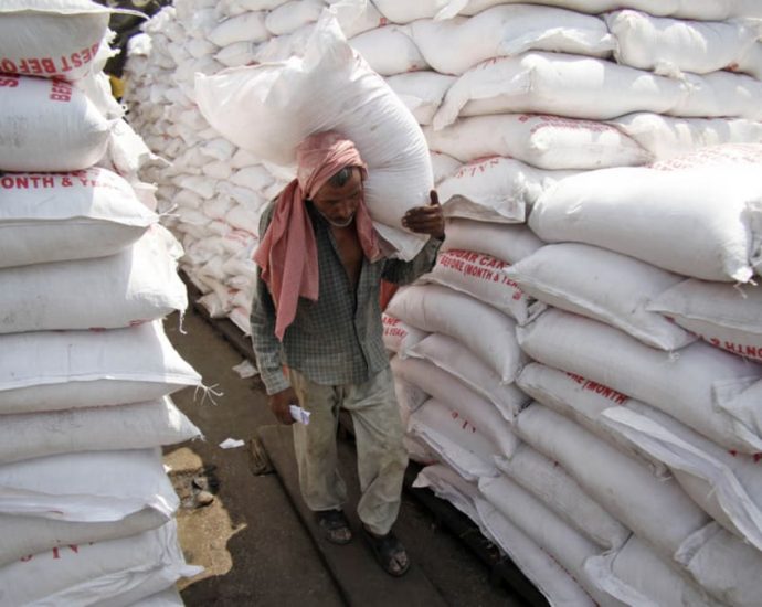 India extends curbs on sugar shipments, to soon fix this year’s export quota