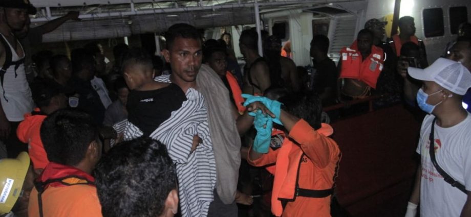 Indonesia boat fire death toll rises to 17