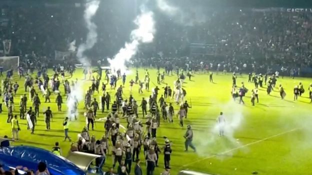 Indonesia football crush: How the disaster unfolded