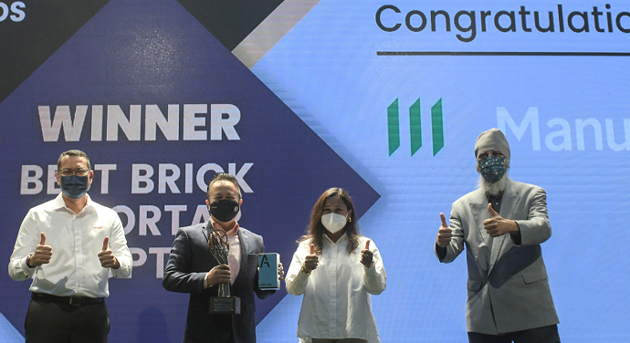 Manulife shows the way to Corporate Malaysia with its Top In Tech Innovation Award win