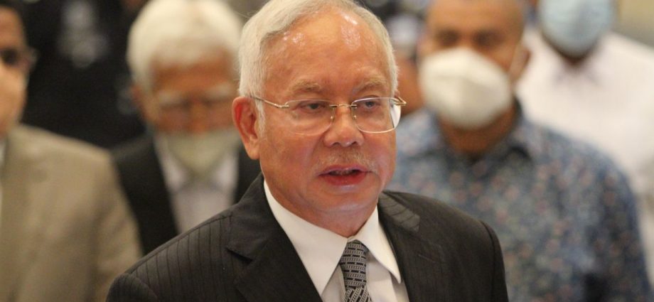 Najib files judicial review application against Prisons Department