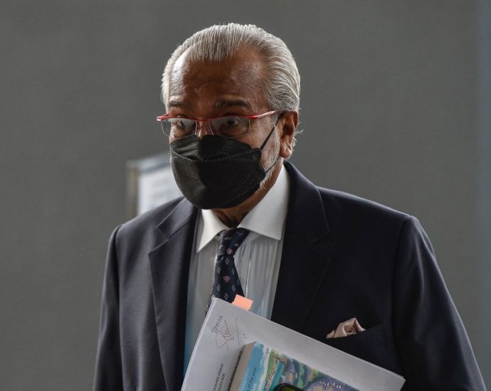 Najib's 1MDB trial: Lawyer Shafee apologises over recent media statement