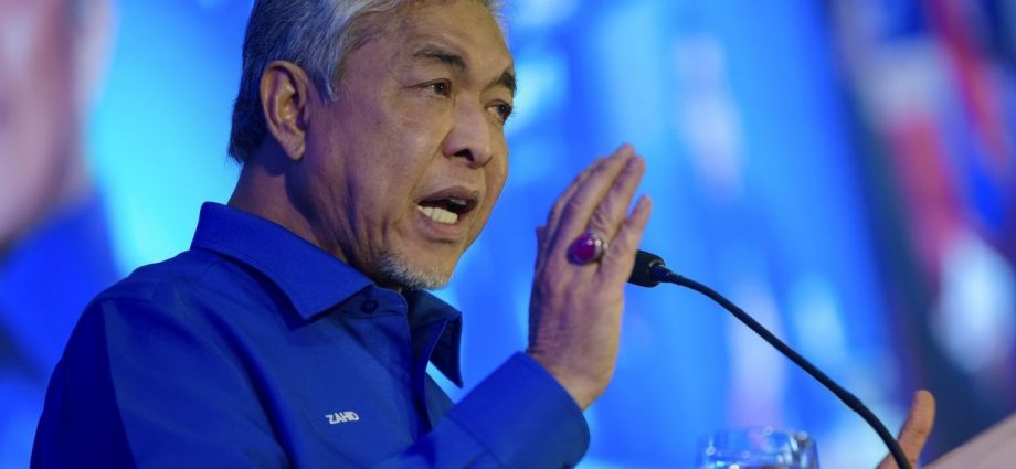 Pakatan govt fell due to internal power struggle, not Barisan, Zahid tells Dr M