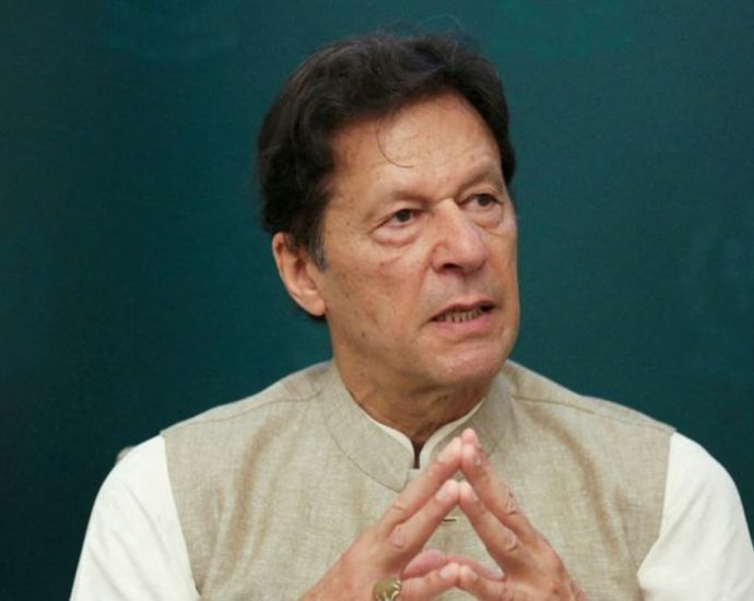 Pakistan court drops contempt of court case against ex-PM Khan