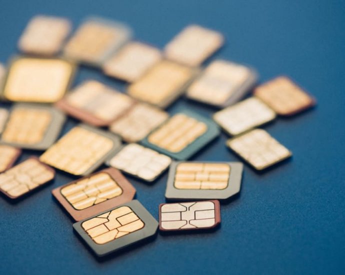 Philippines makes cellphone SIM registration compulsory to fight scams, fraud