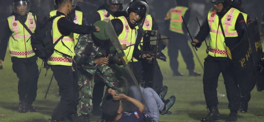 Police under fire after 125 killed in Indonesia stadium stampede