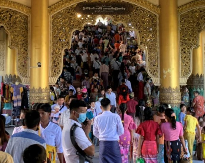 Thousands throng Myanmar’s Shwedagon to mark Buddhist festival of lights