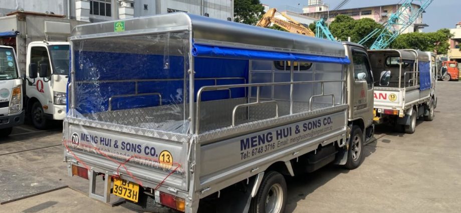 Workers to rest at least 30 minutes after 6 hours on the job, before driving others in lorry rear decks