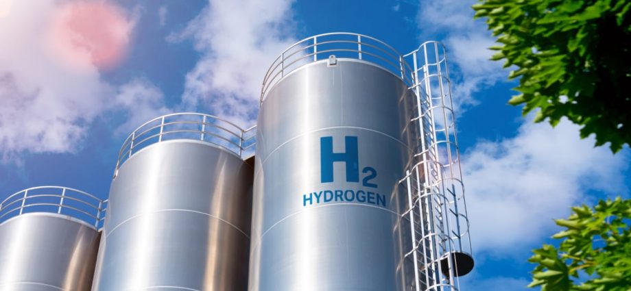 CNA Explains: What is low-carbon hydrogen and will it help Singapore reach net-zero?